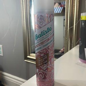 Batiste rose gold dry shampoo